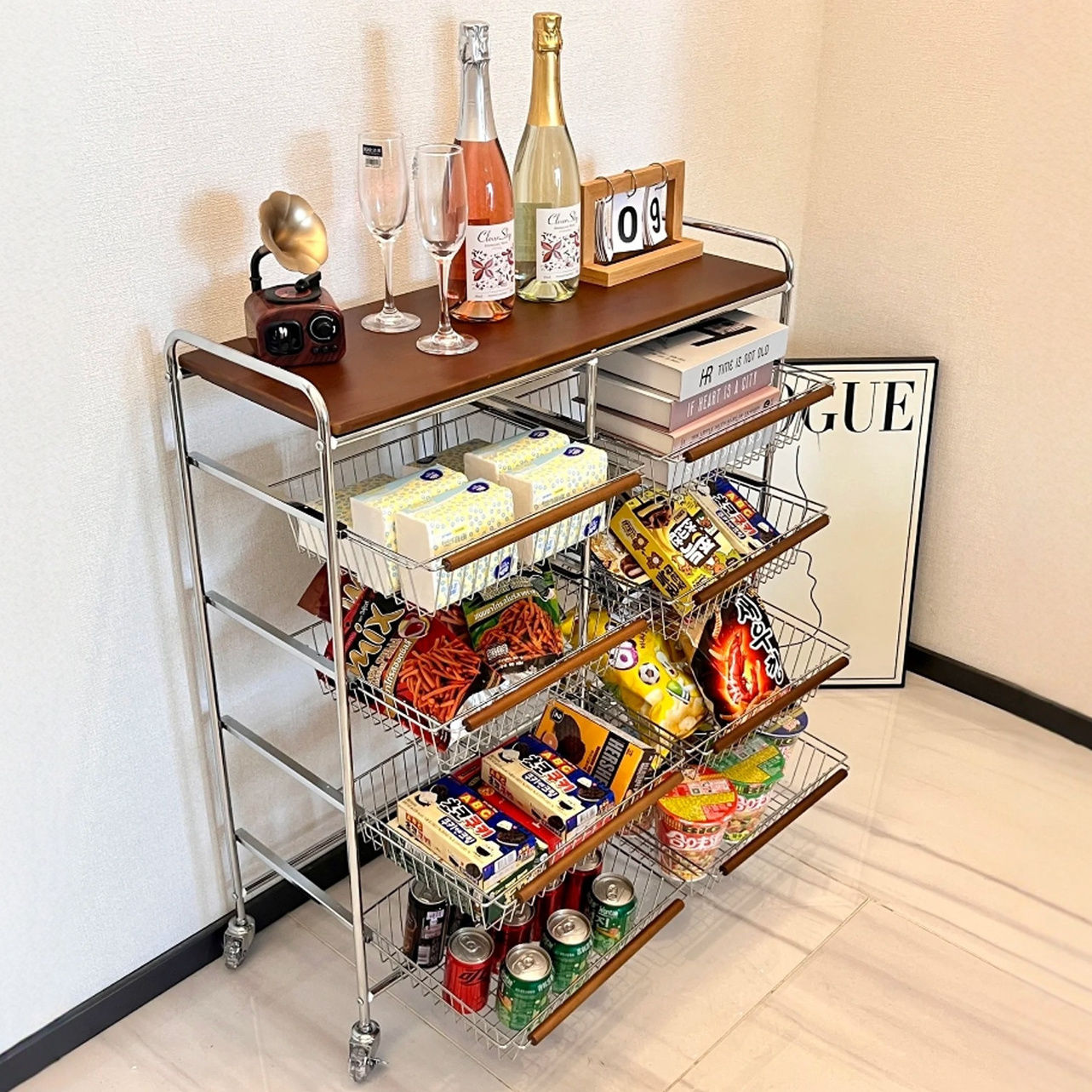 Medieval style storage trolley - Food Storage Medieval recension och pris